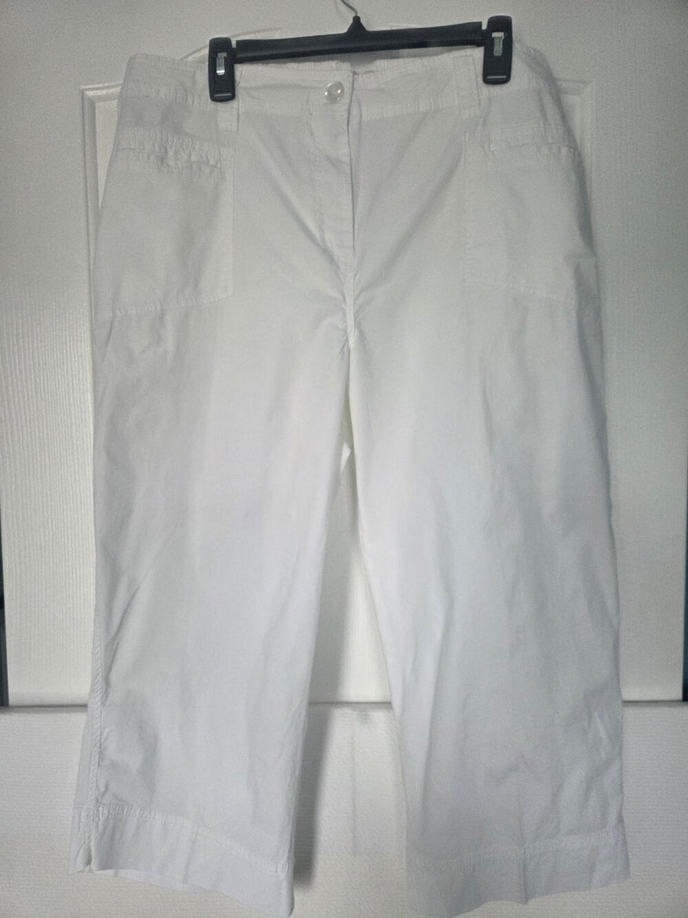 Women's White Coral Bay Capri. Size 1X